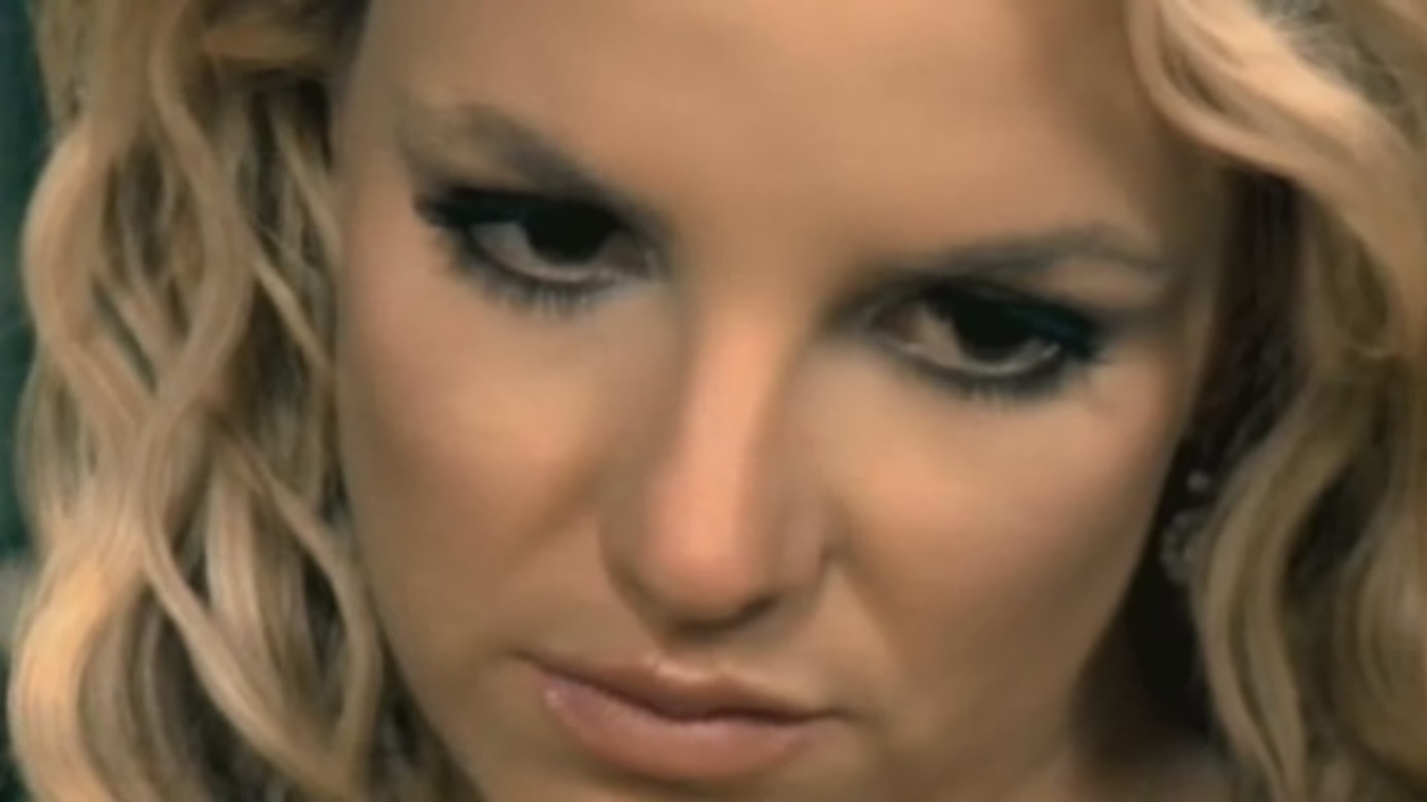 Кадр из фильма Бритни Спирс: Жизнь За Стеклом [Britney Spears For The Record]